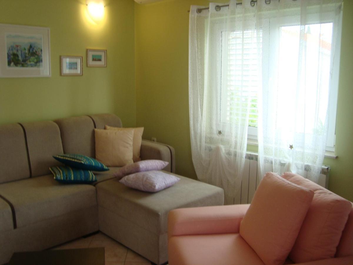 Apartment Eja *