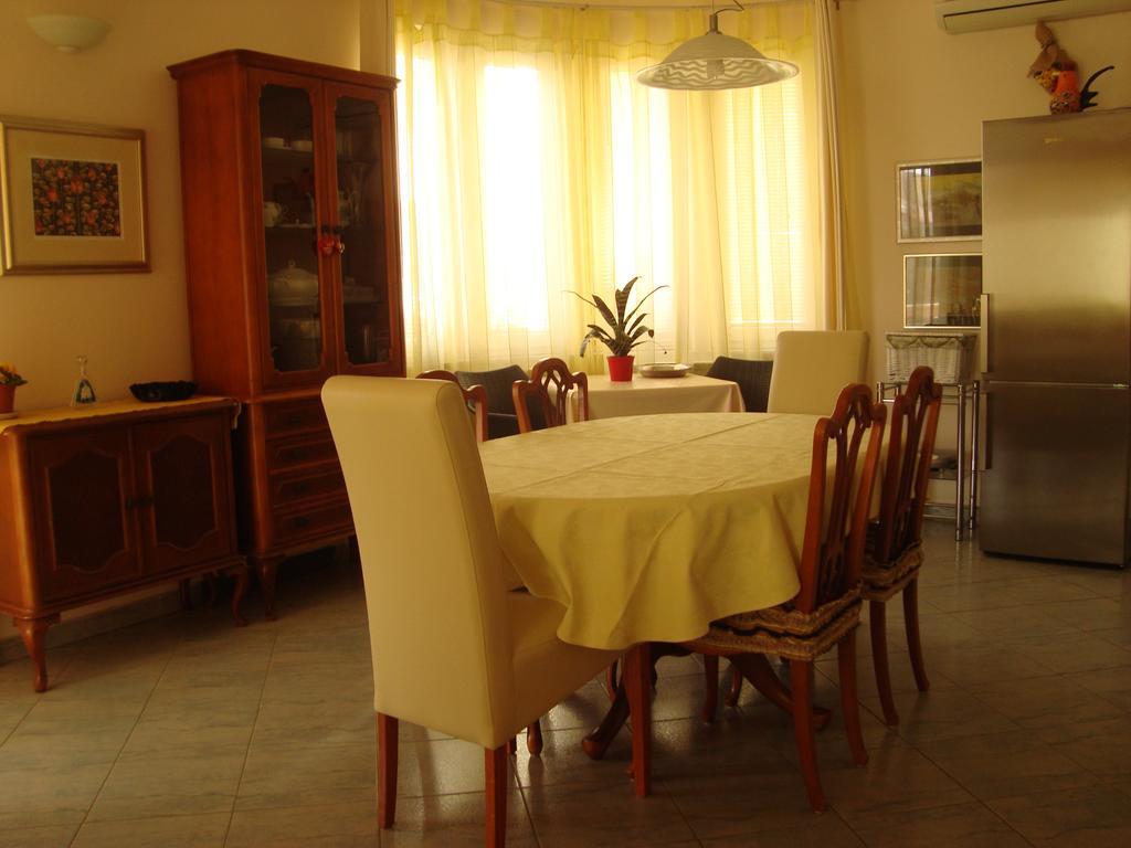Eja